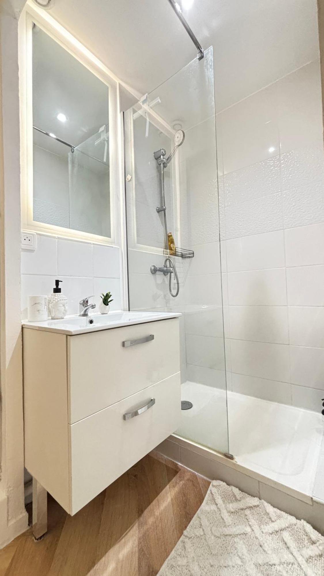 Appartement Haussmannien Gare Centre-Ville Clim Montpellier Esterno foto